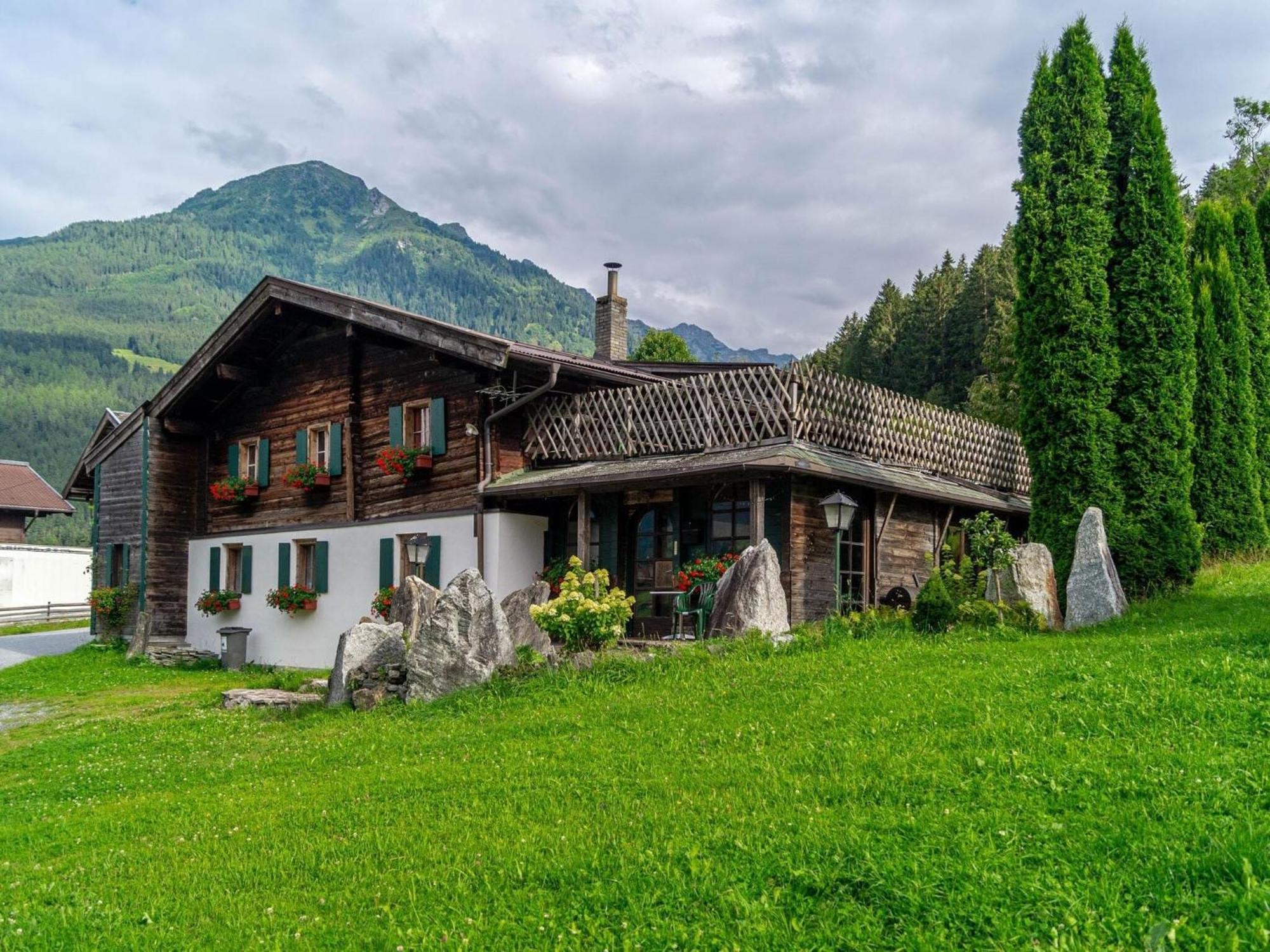 Rustic Farmhouse With Sauna In Bramberg Neukirchen am Grossvenediger Exterior photo